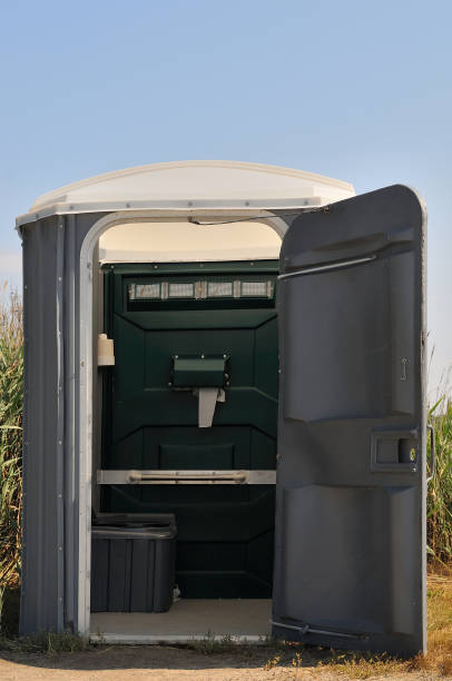 Portable Toilet Options We Offer in Clinton, IN