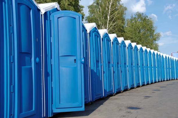 Professional porta potty rental in Clinton, IN
